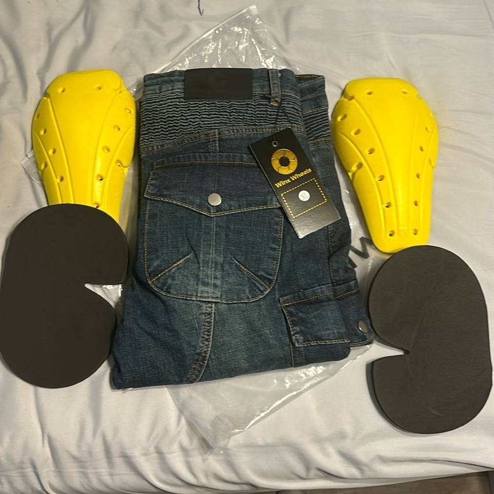 Winx RideReady Moto Pants - Picture 2 of 2